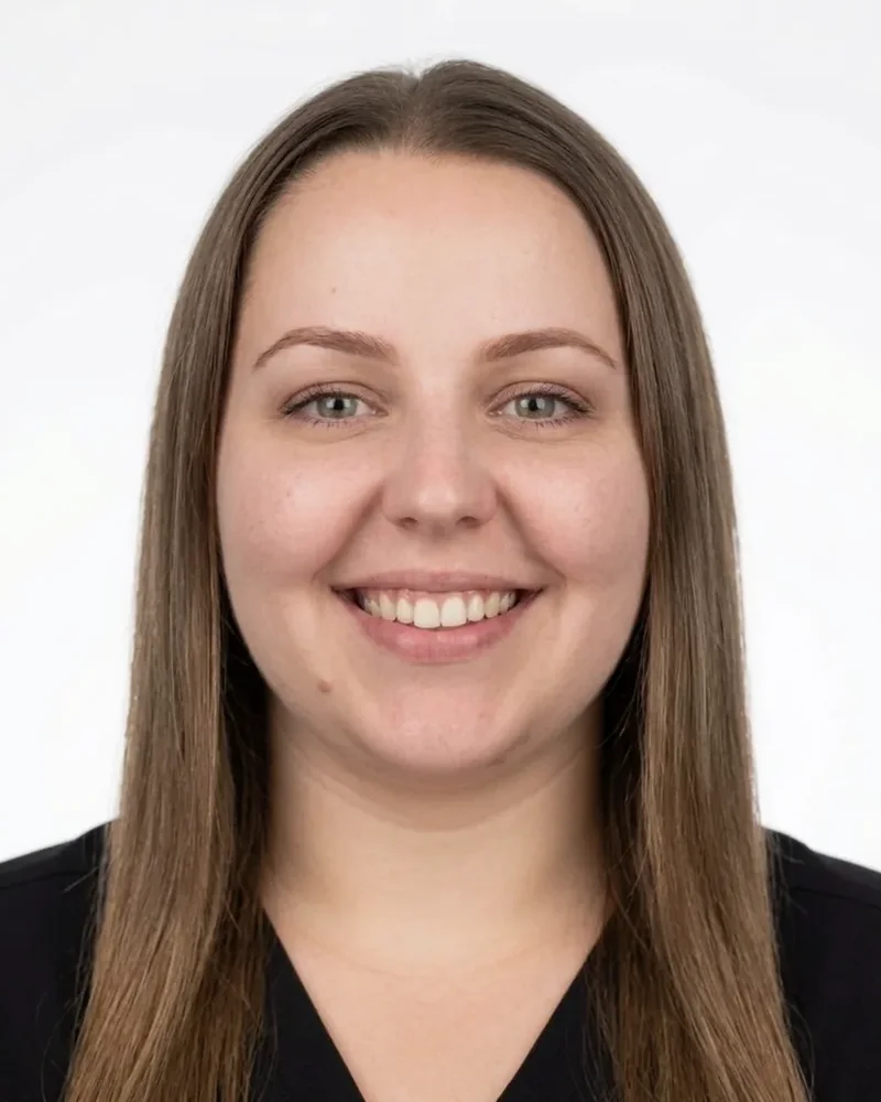 Sophie Leonard - Receptionist