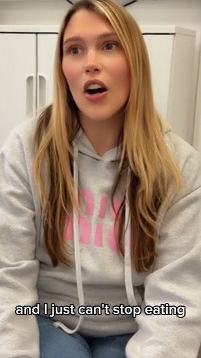 ConfiDental Clinic patient describing upper jaw All-on-4 treatment